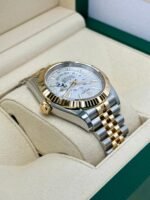 Rolex Sky-Dweller Oyster, 42 mm, Oystersteel and yellow gold Reference 336933-0006 - Image 4